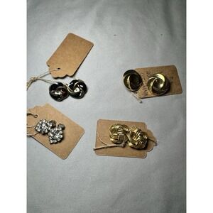 Lot of (4) Vintage Clip On Earrings Various Styles/Shapes/Sizes 1 IS GARNE